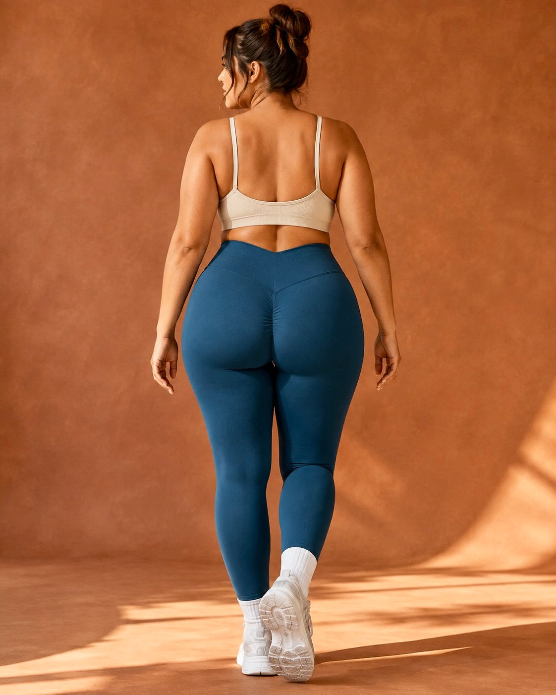 Legging de sport sans couture Mimi, taille haute et effet scrunch — Maison Marianna