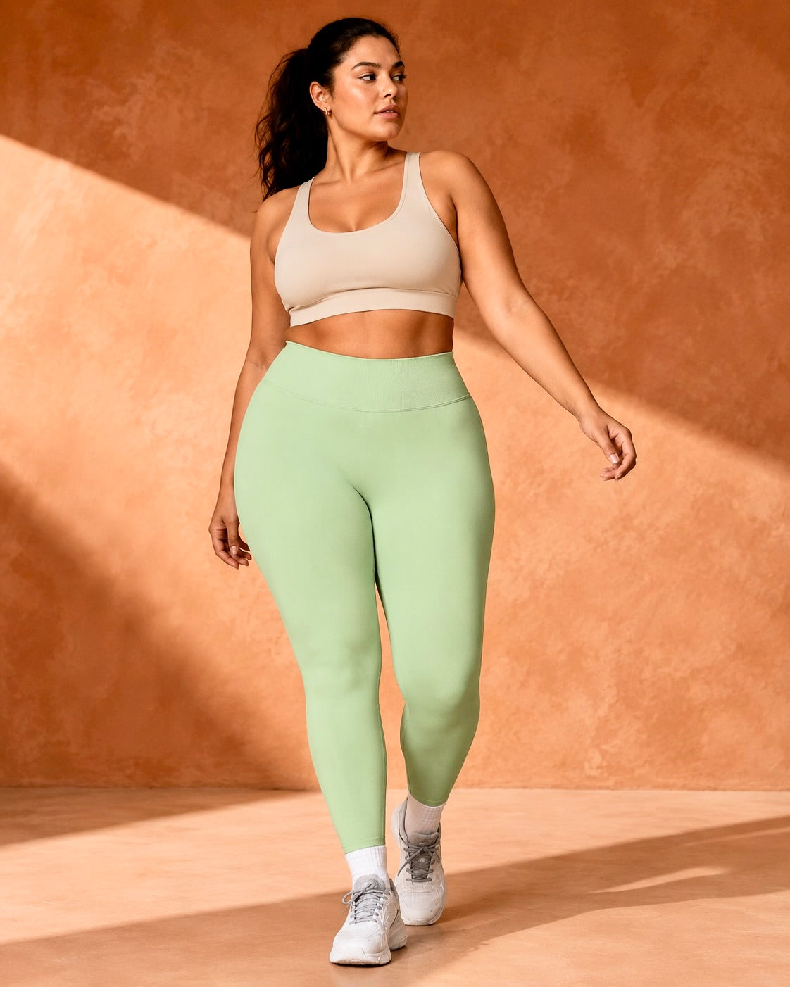 Legging de sport sans couture Mimi, taille haute et effet scrunch — Maison Marianna