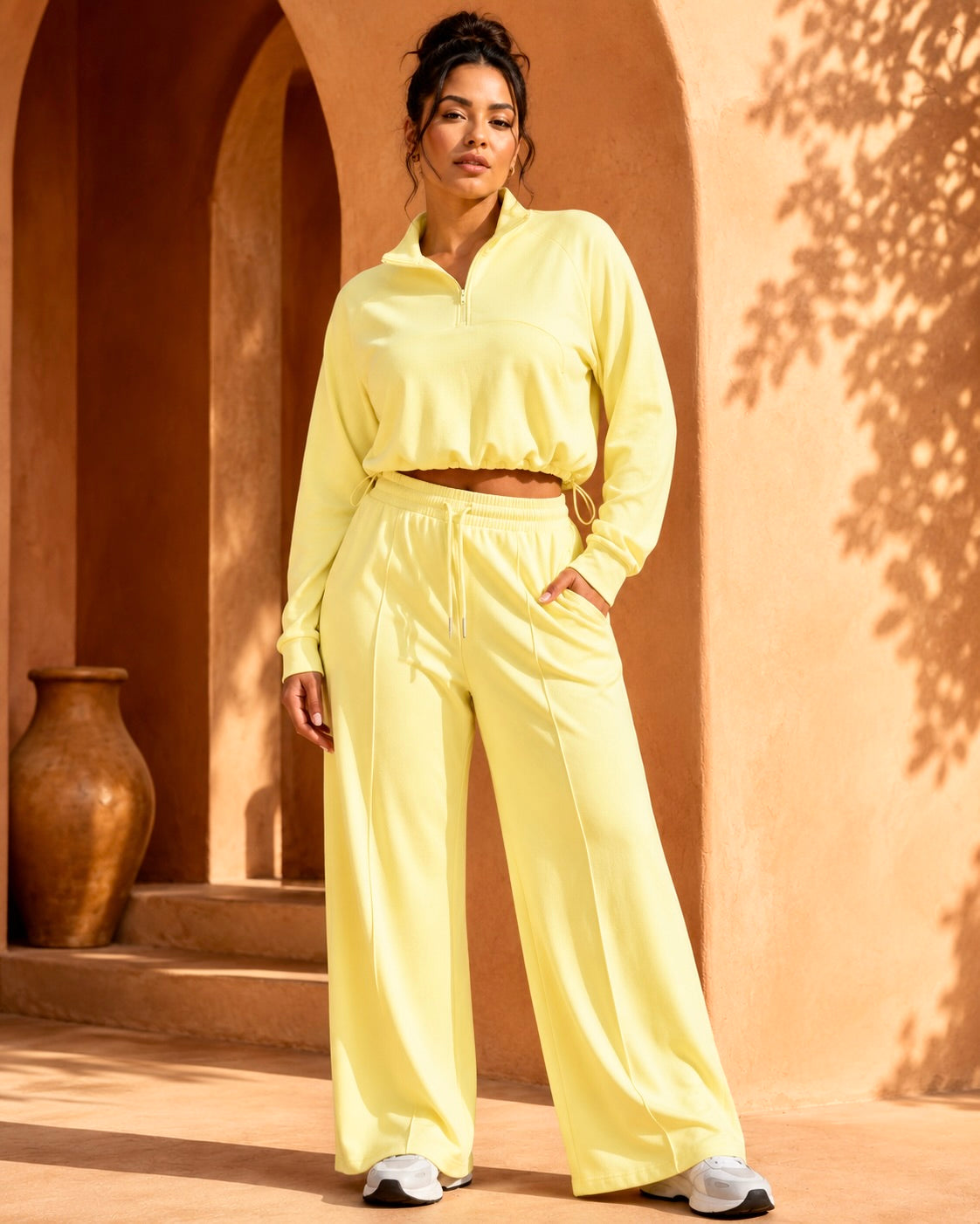 Ensemble survêtement Natasha en coton, sweat à col montant et pantalon large — Maison Marianna